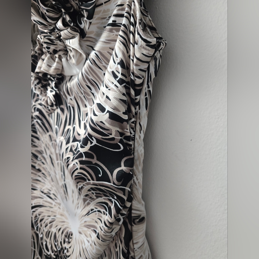 Maggie London cap sleeve ruffle v-neck cocktail dress black tan white ab… - Picture 5 of 15